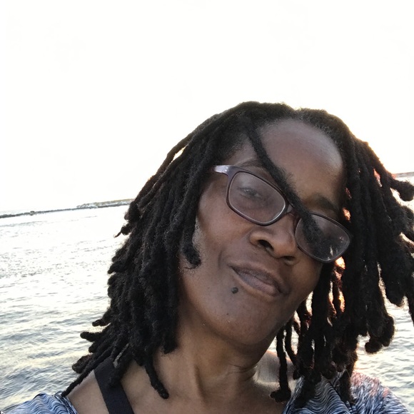 Meet your Posher, Debra  - Welcome to my world of  🧶 Handmade Crochet Creations - Picture 3 of 9